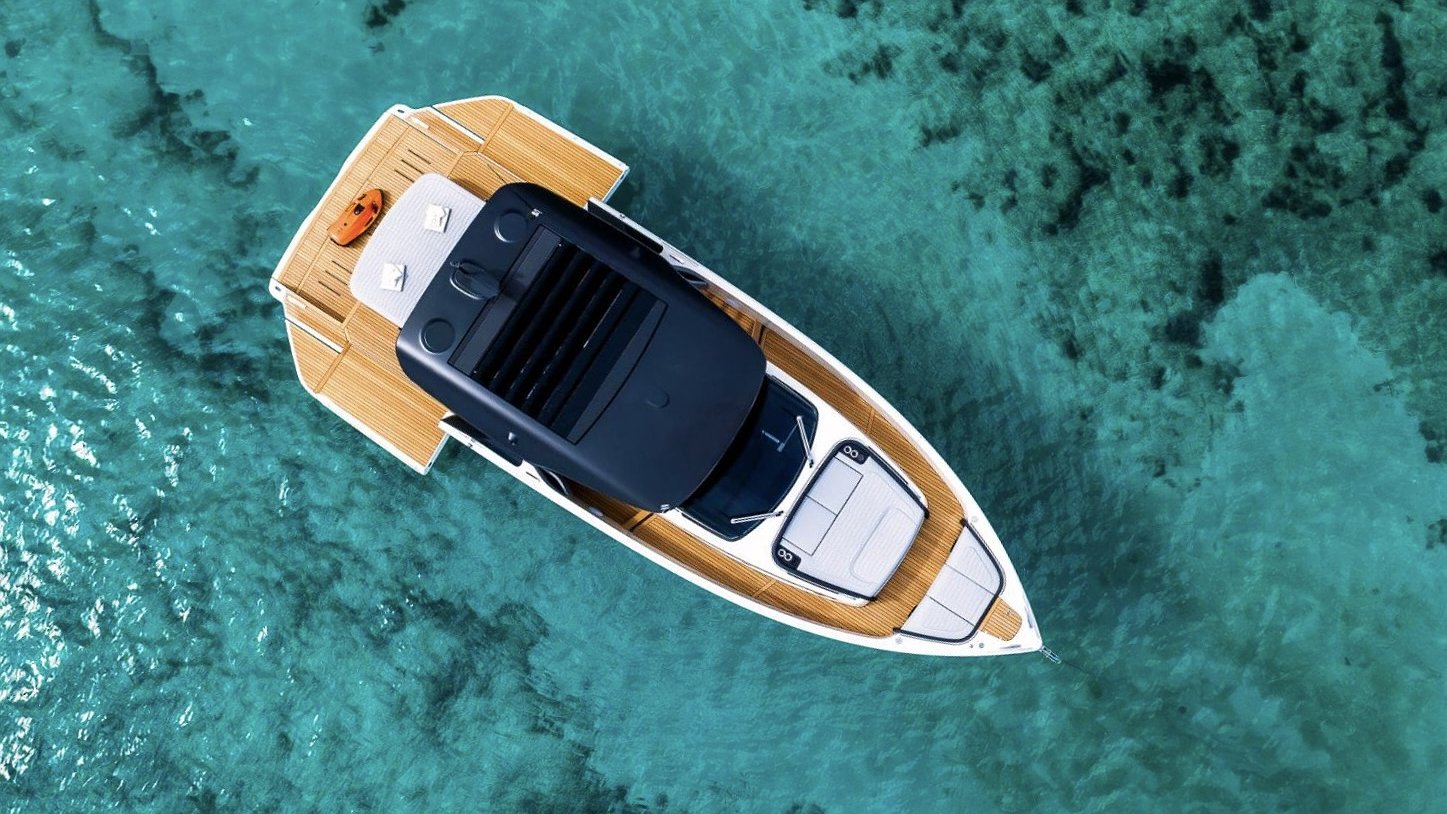 Cranchi A46 Just Unique de Lis Charter en Ibiza