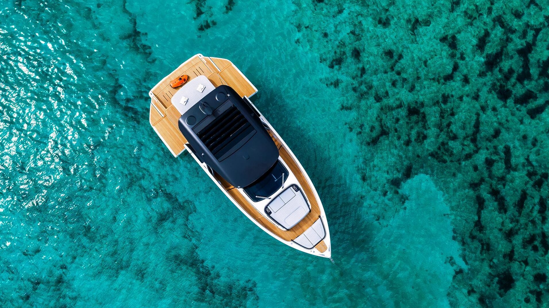 Cranchi A46 Just Unique de Lis Charter en Ibiza