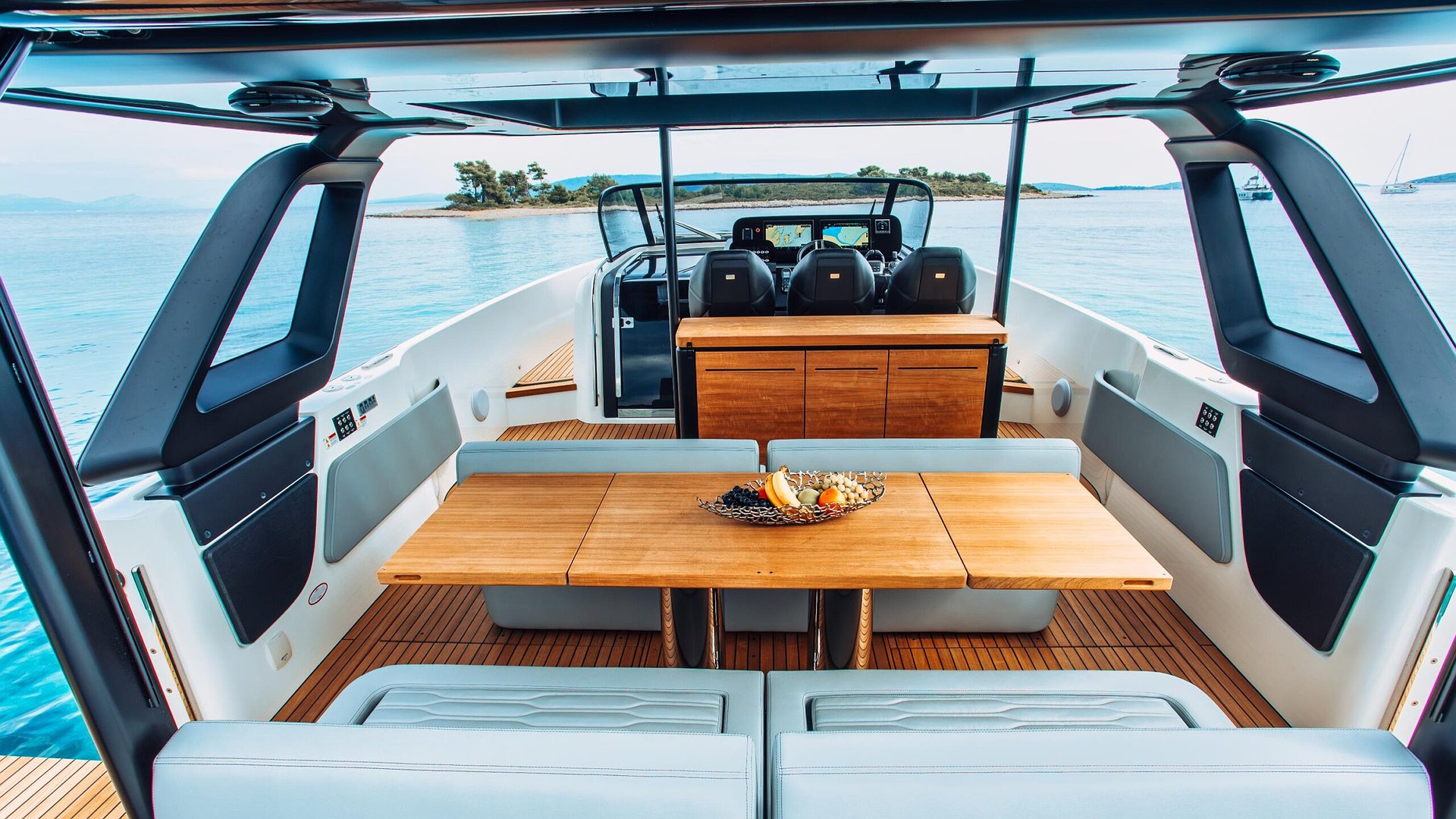 Cranchi A46 Just Unique de Lis Charter en Ibiza