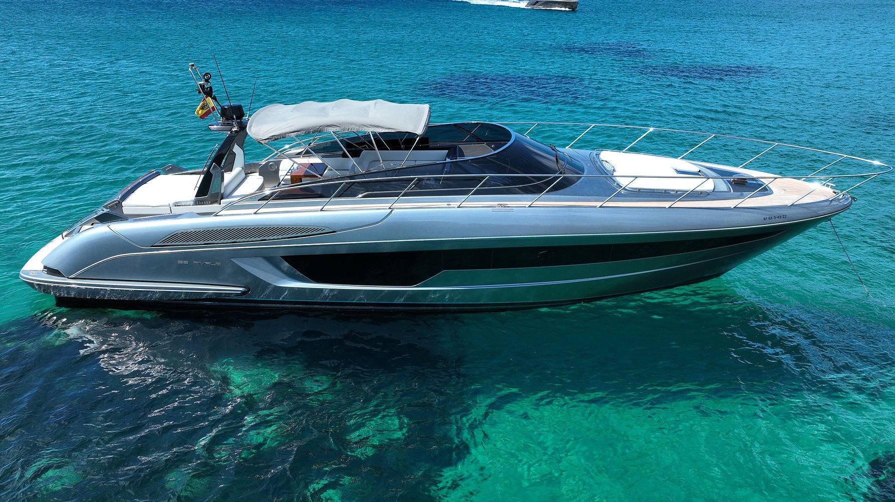 RIVA RIVALE 56 - NEXT LEVEL de Lis Charter en Ibiza