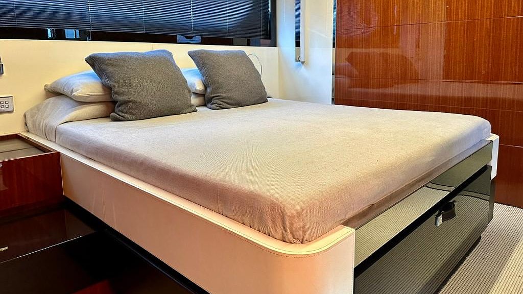 RIVA RIVALE 56 - NEXT LEVEL de Lis Charter en Ibiza