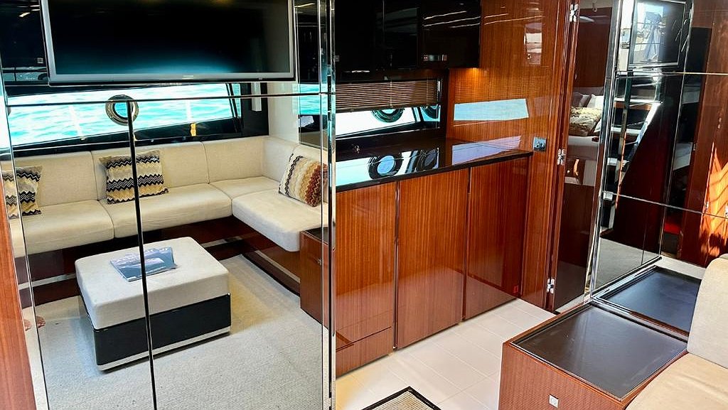 RIVA RIVALE 56 - NEXT LEVEL de Lis Charter en Ibiza