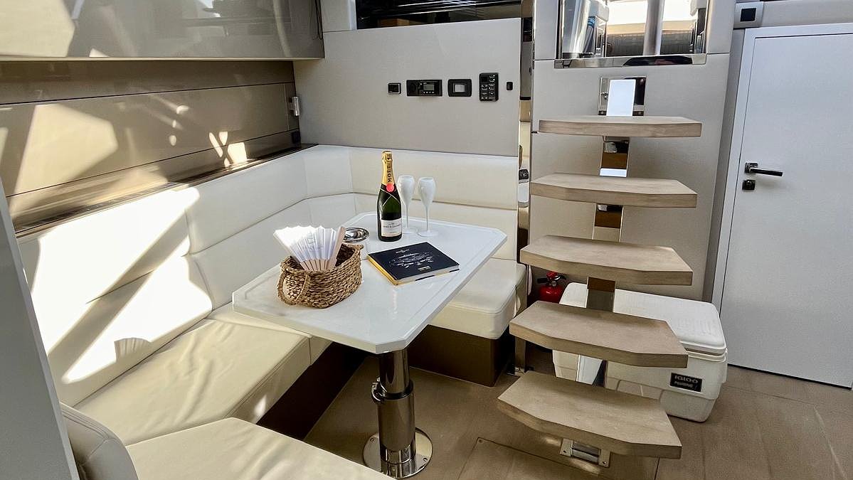 STEELER BRONSON 50 - CELEBRATE LIFE de Lis Charter en Ibiza