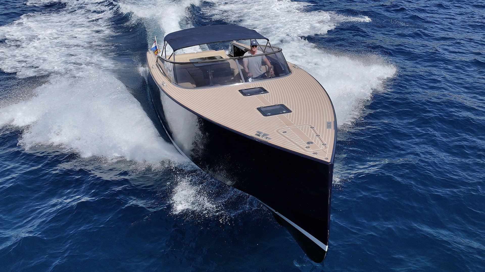 VAN DUTCH VD40 - VAN LOMI de Lis Charter en Ibiza