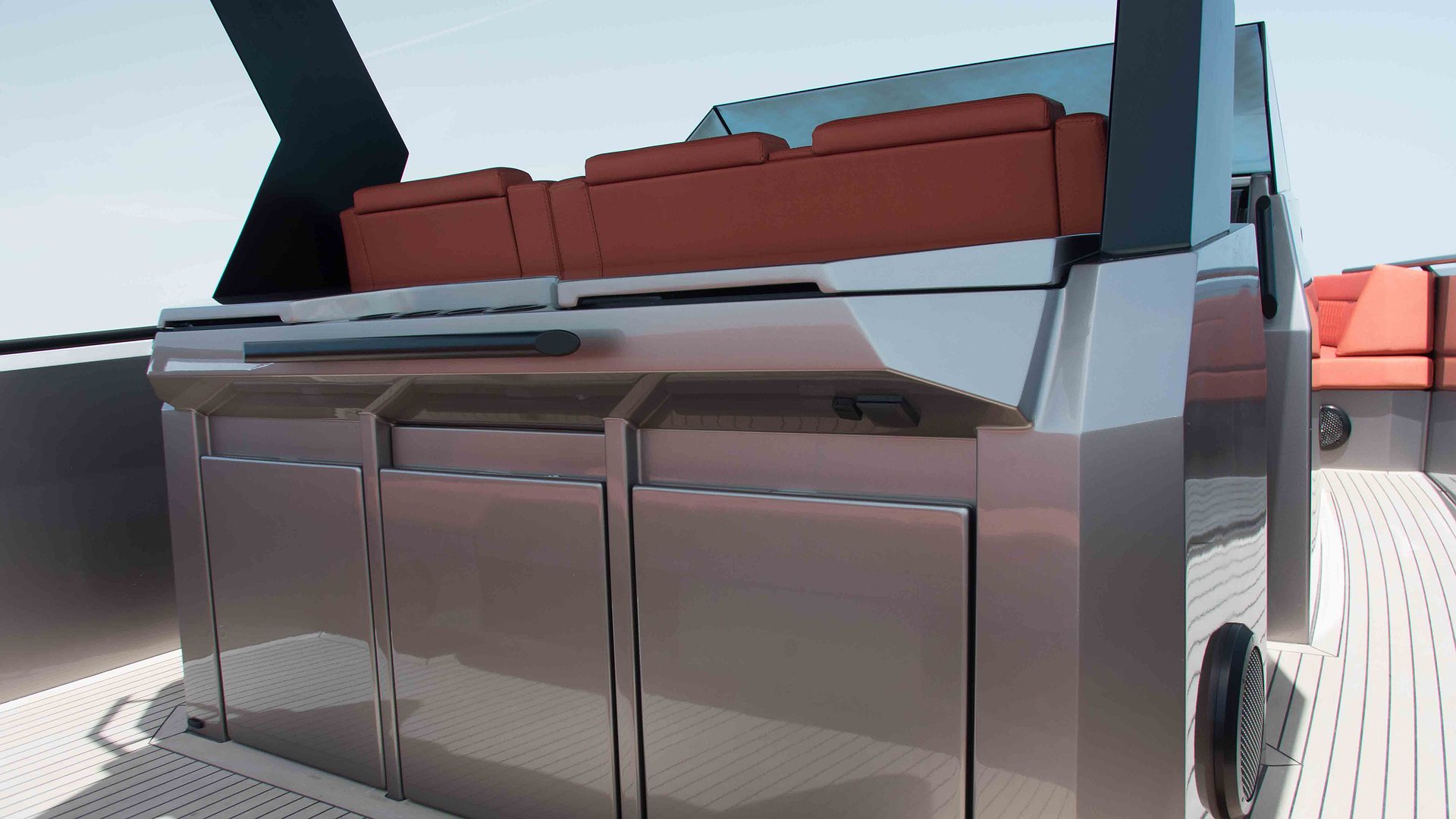 VANQUISH VQ40 - CAJA TRES de Lis Charter en Ibiza