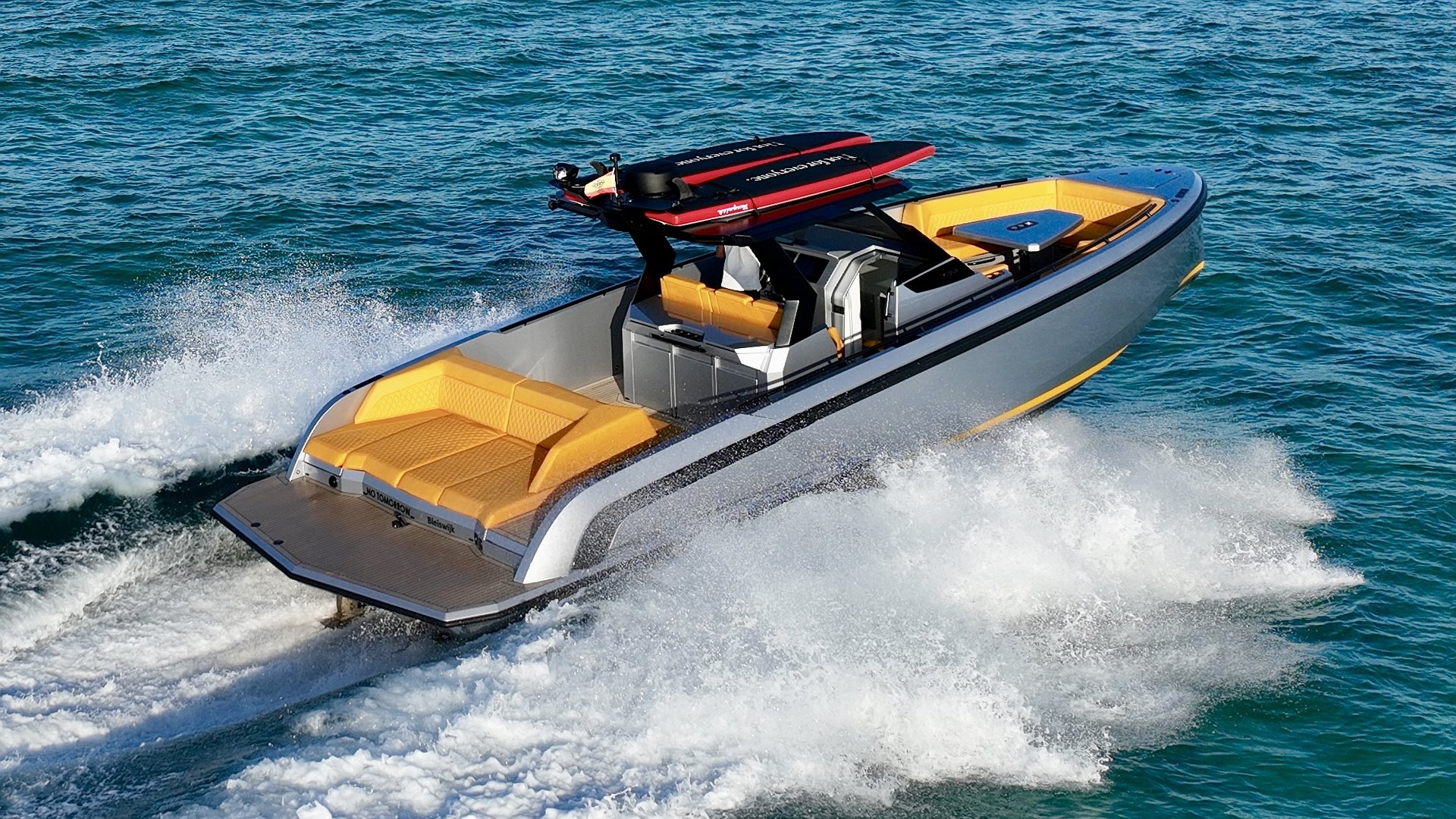 VANQUISH VQ40 - NO TOMORROW de Lis Charter en Ibiza
