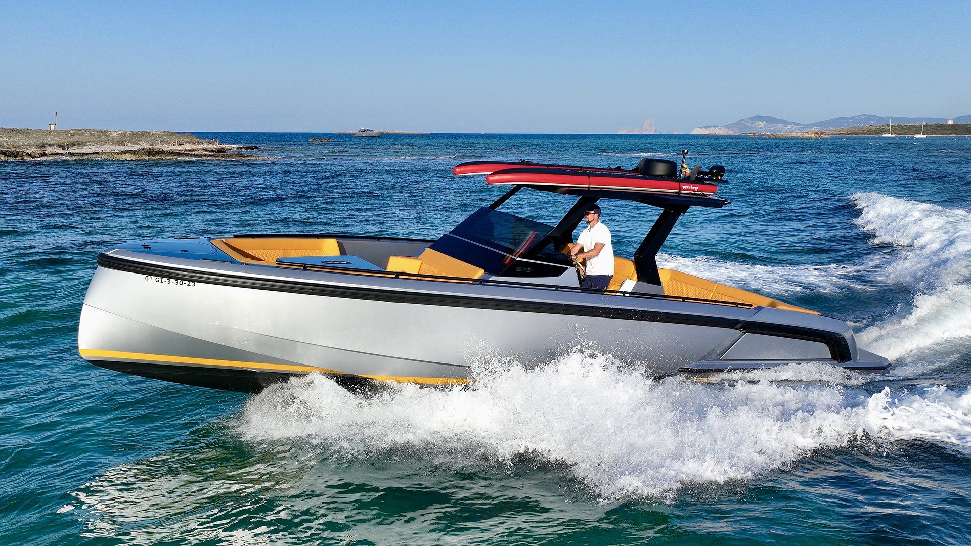 VANQUISH VQ40 - NO TOMORROW de Lis Charter en Ibiza