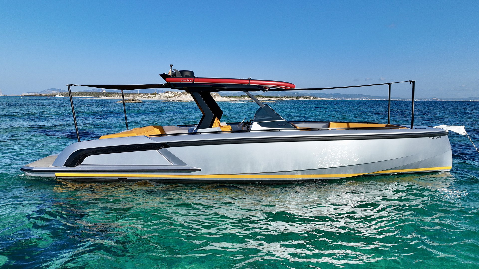 VANQUISH VQ40 - NO TOMORROW de Lis Charter en Ibiza