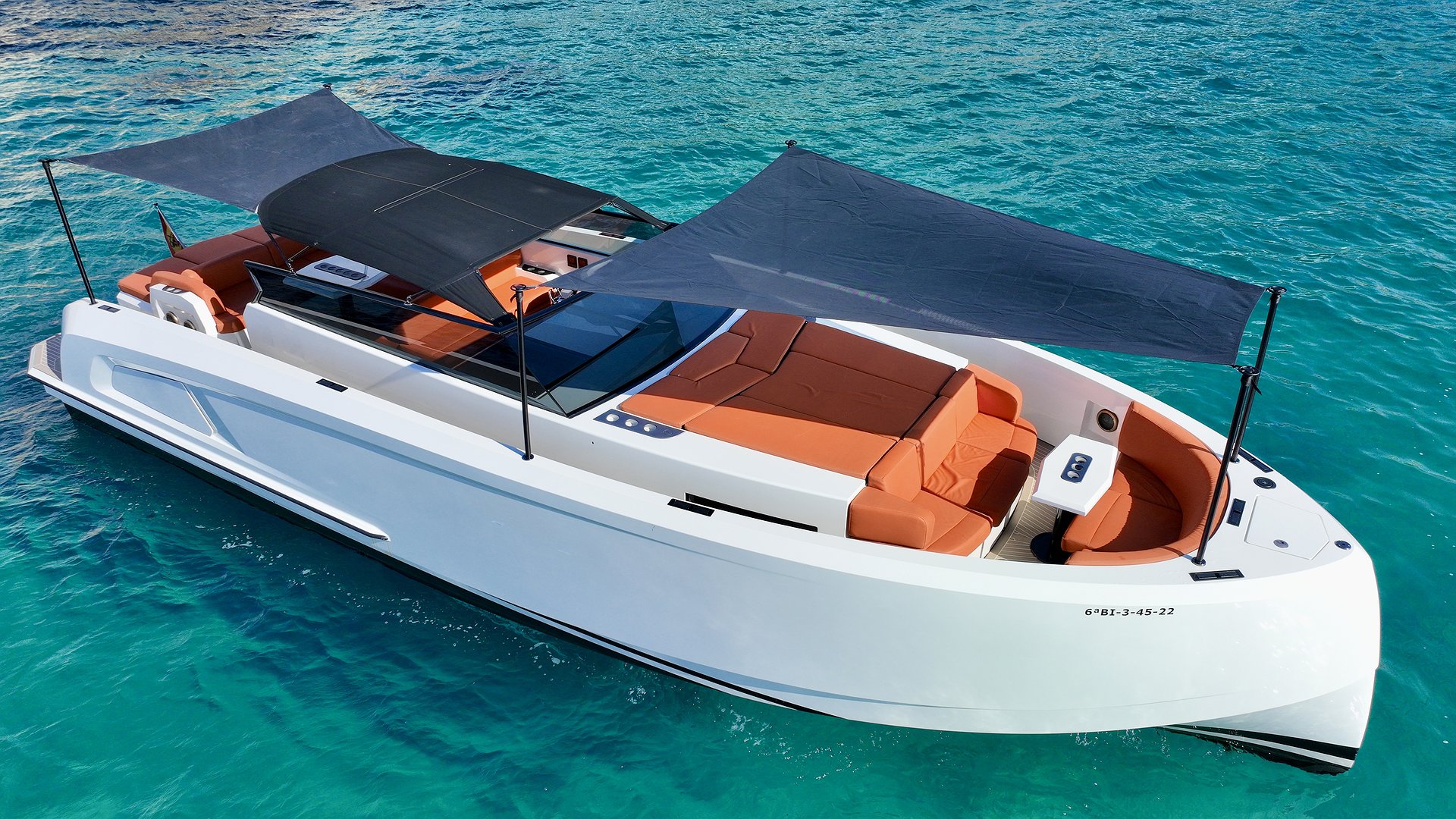 VANQUISH VQ45 - VICTORY de Lis Charter en Ibiza