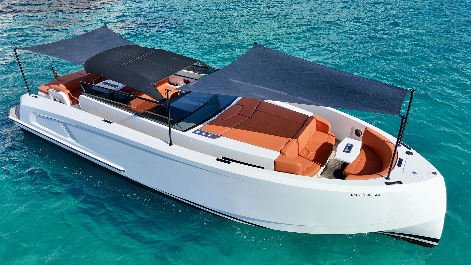 VANQUISH VQ45 - VICTORY de Lis Charter en Ibiza