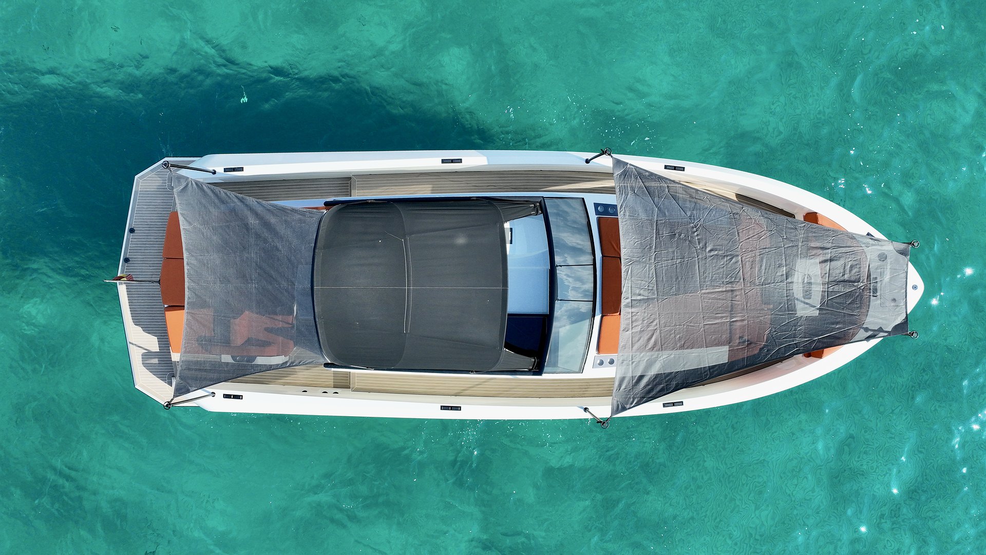 VANQUISH VQ45 - VICTORY de Lis Charter en Ibiza
