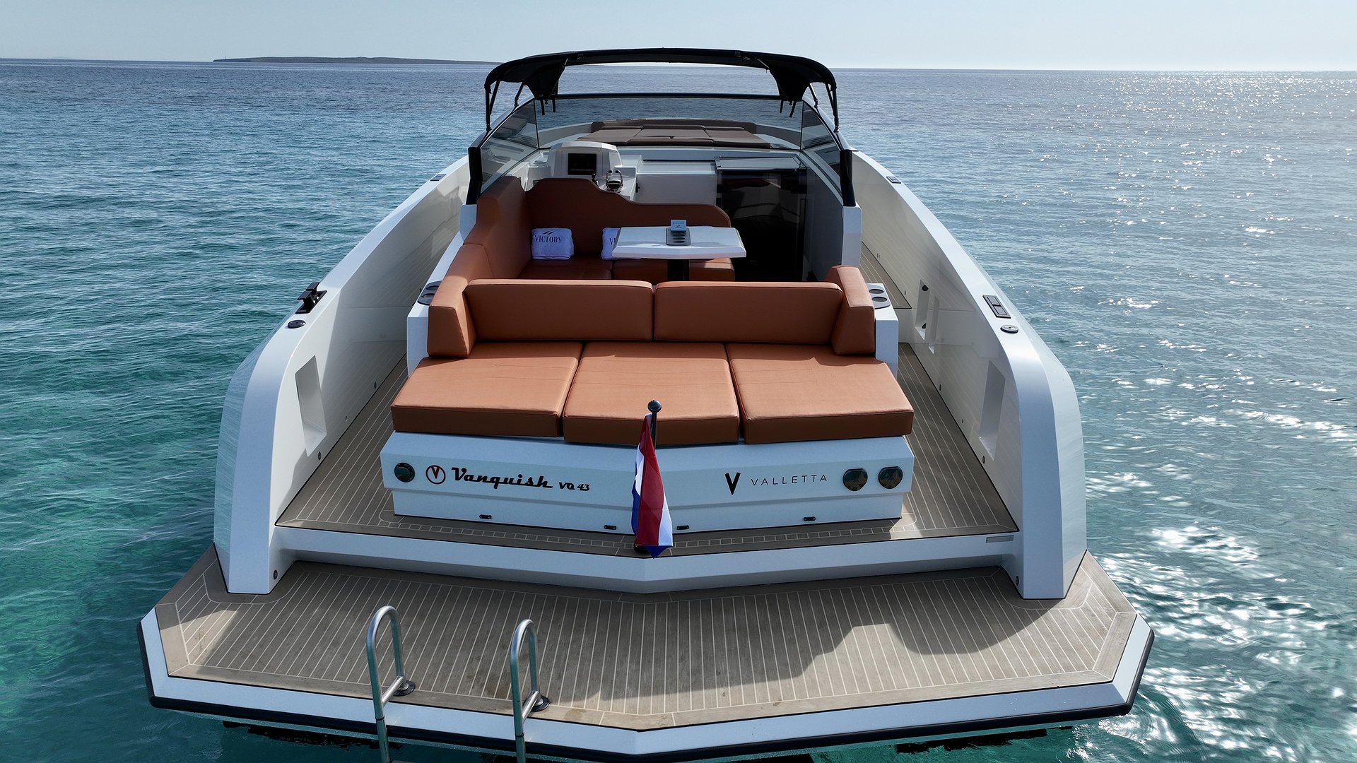 VANQUISH VQ45 - VICTORY de Lis Charter en Ibiza