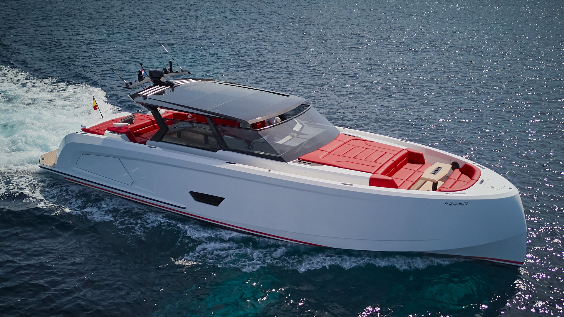 VANQUISH VQ58 - REAL DIVA de Lis Charter en Ibiza