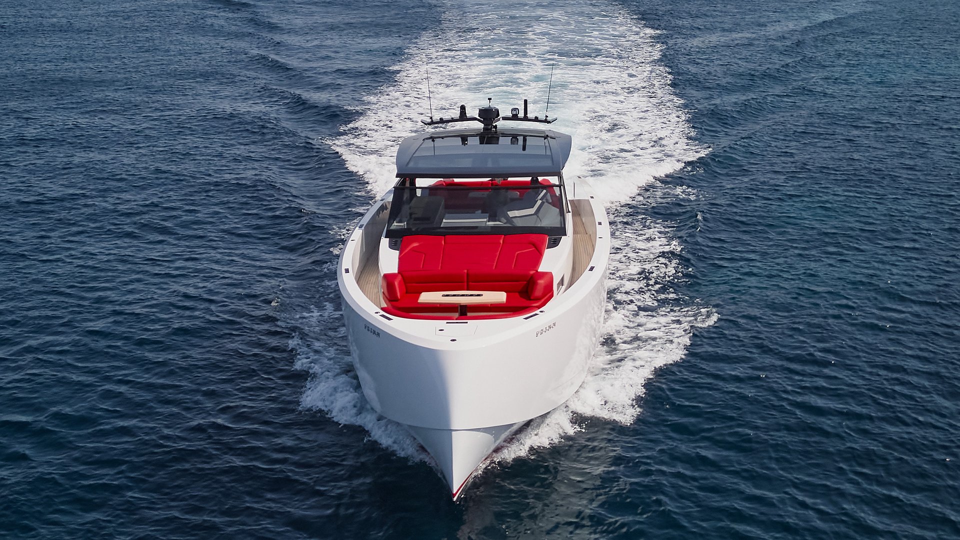 VANQUISH VQ58 - REAL DIVA de Lis Charter en Ibiza