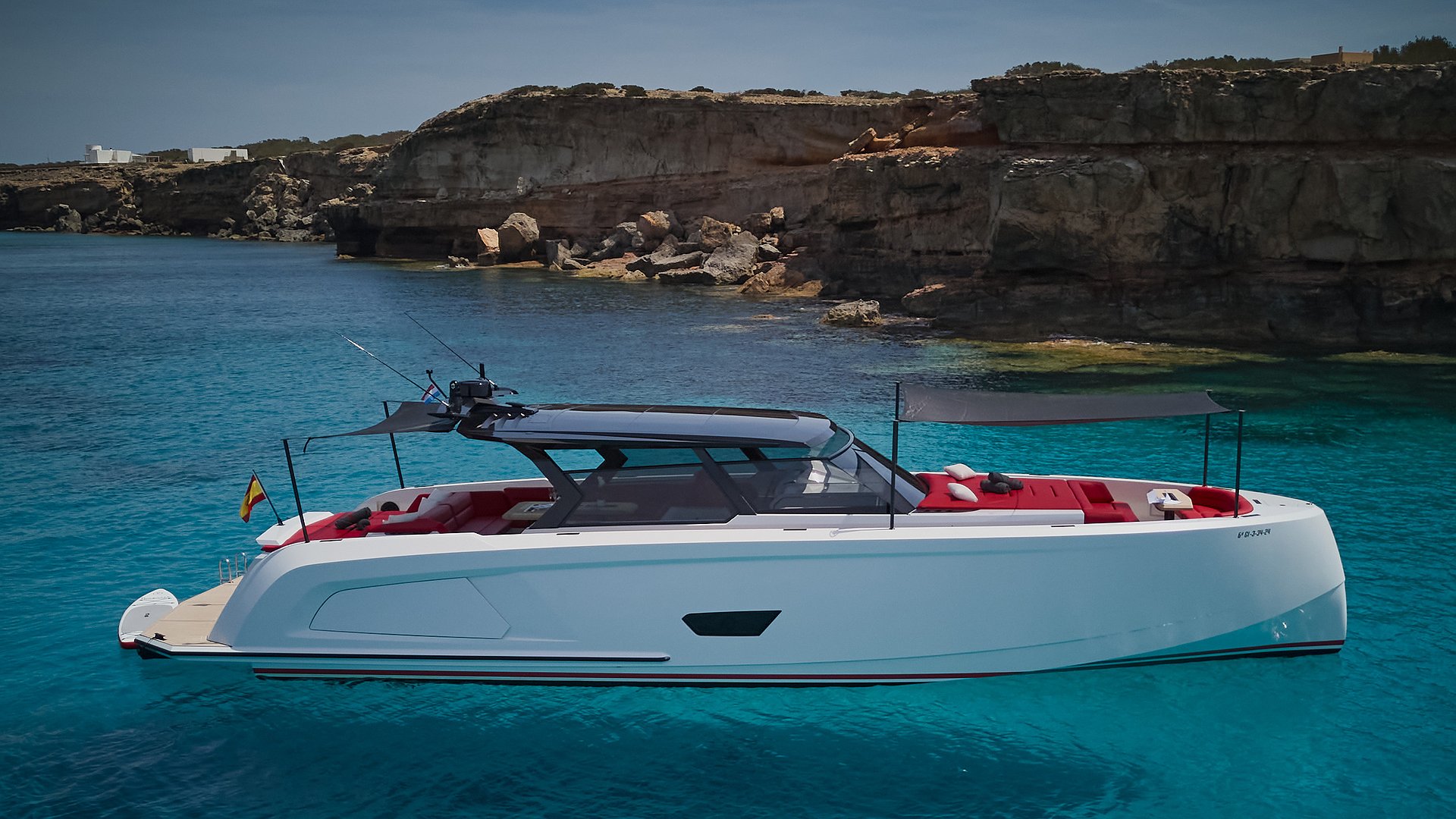 VANQUISH VQ58 - REAL DIVA de Lis Charter en Ibiza