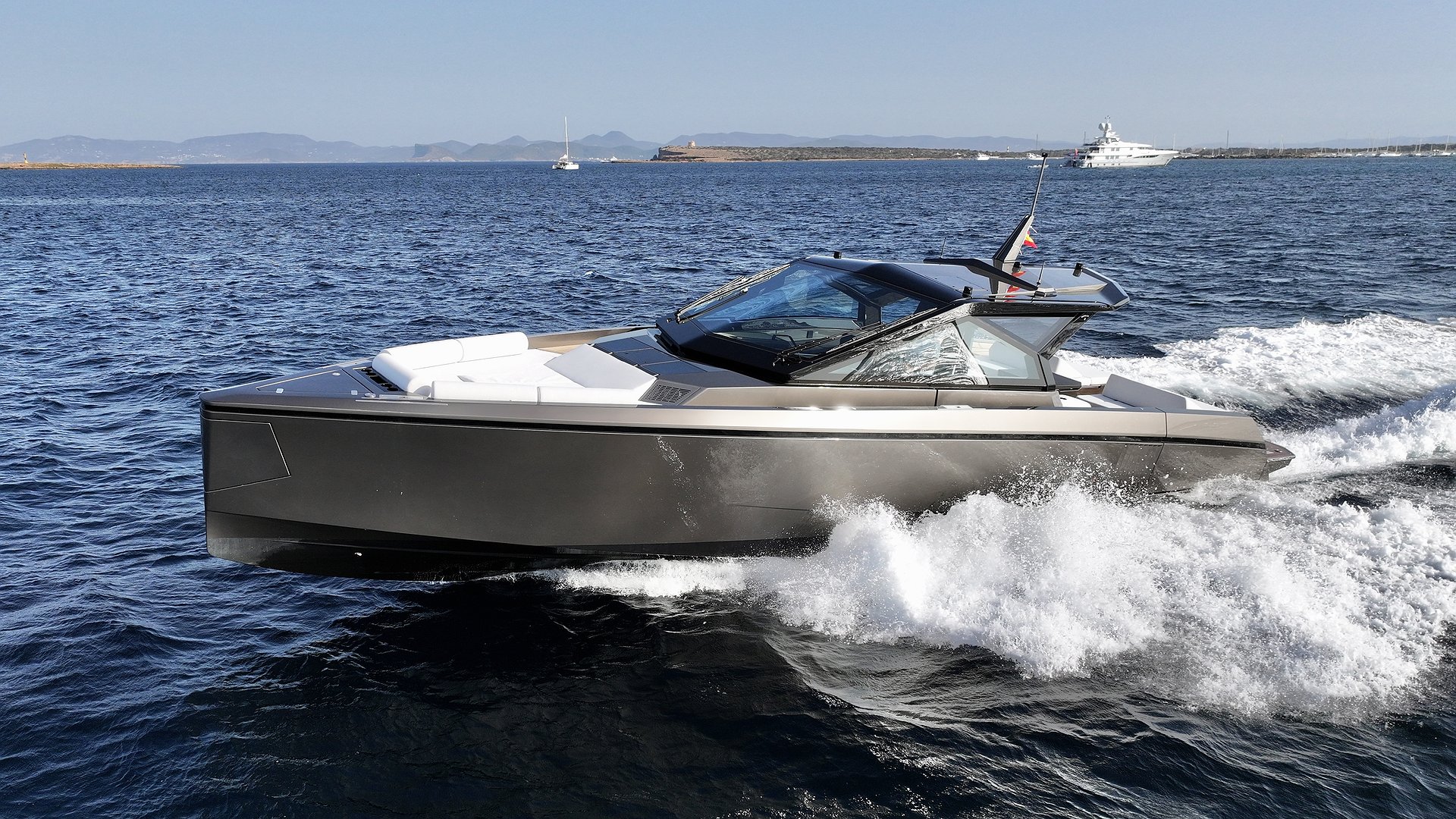 WALLY 50 - WALLY 50 SPORT de Lis Charter en Ibiza